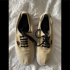 VANS Men’s 11 tan corduroy style classic